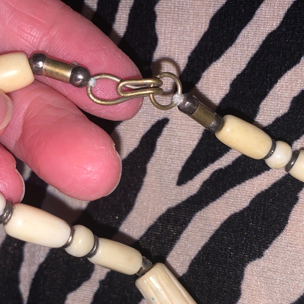 Vintage Bone Off- White and Cream Beaded Necklace with Brass Accents - Picture 8 of 9
